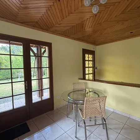 La Maison Des Châtaigniers 3 , Terrasse , Jardin à 5 Min Des Lacs * Biscarrosse